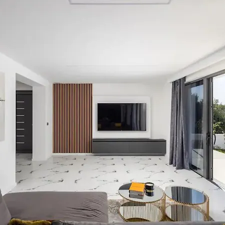 Catherine Holiday home Kastela