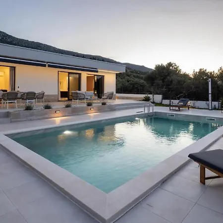 Catherine Holiday home Kastela